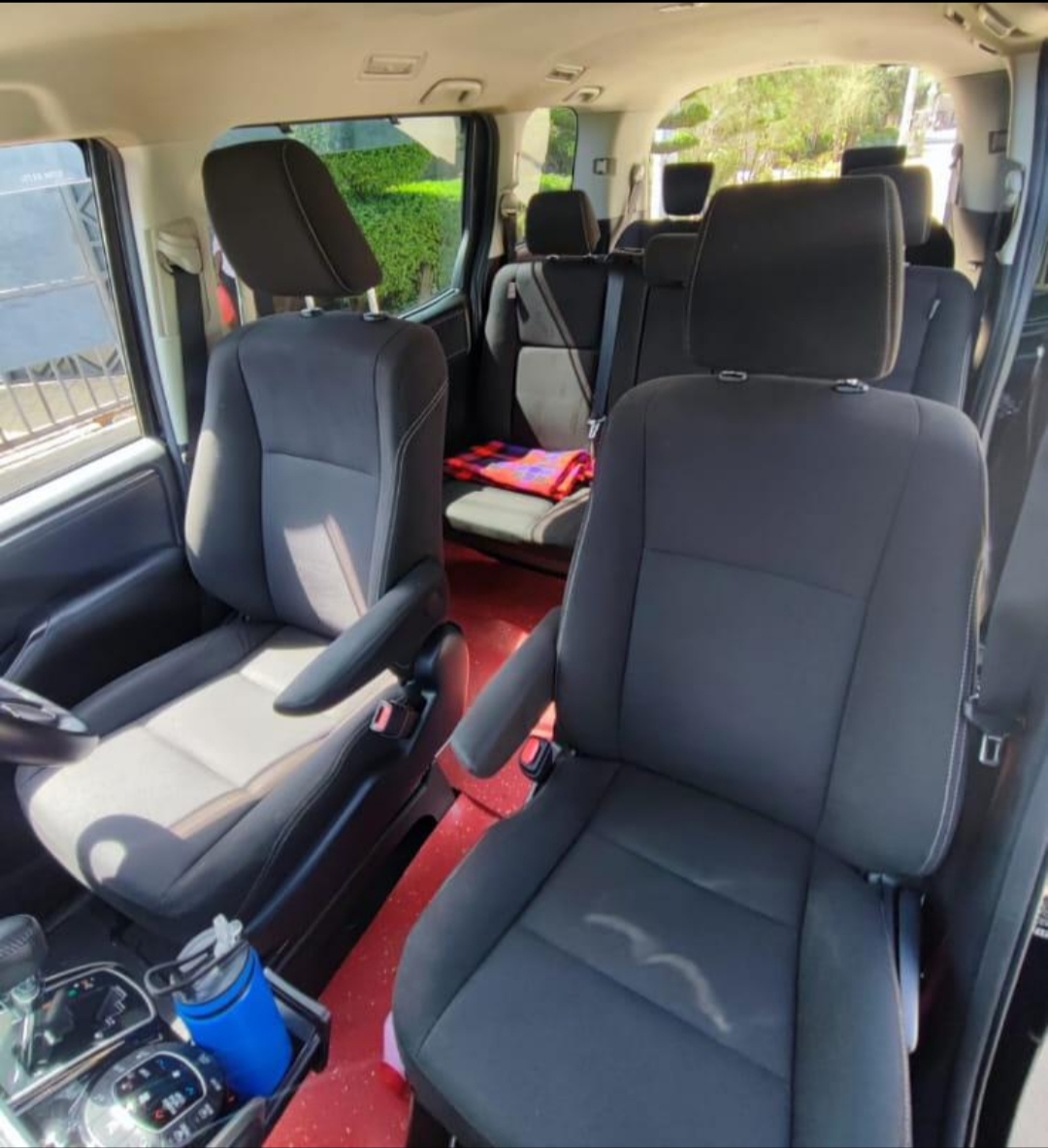 Toyota Esquire 2018 Chauffeured Hire in Nairobi – Luxury 7-Seater from Ksh 9,000/day for hire in Nairobi,Kirinyaga & Central Kenya