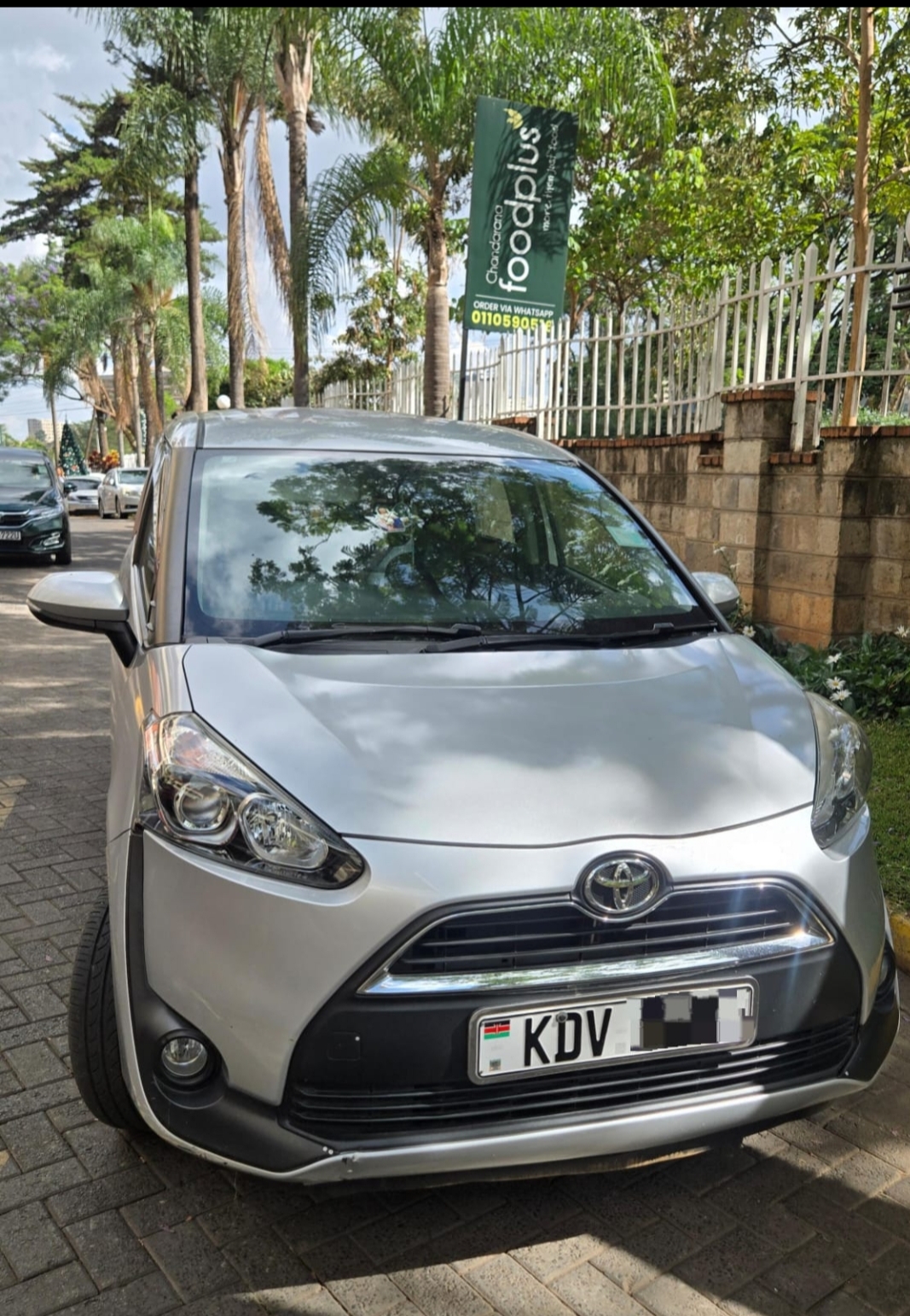 toyota-sienta-2018-for-hire-in-nairobi-6-seater-family-car-from-ksh-4000-per-day