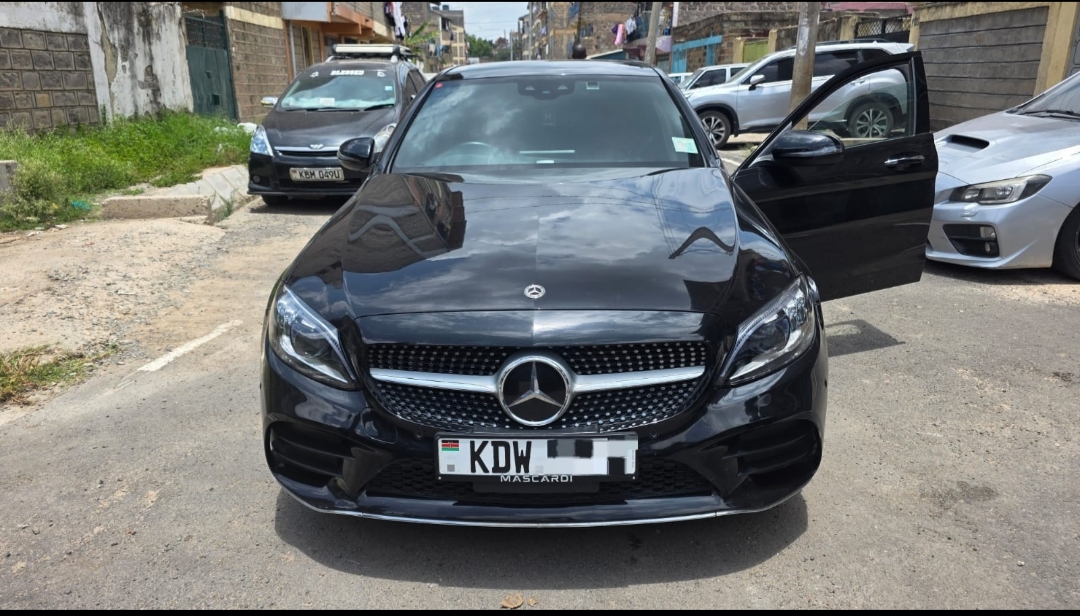 Mercedes-Benz C200 for Hire in Nairobi – Self Drive Luxury Sedan from Ksh 18,000/day for hire in Nairobi,Kirinyaga & Central Kenya