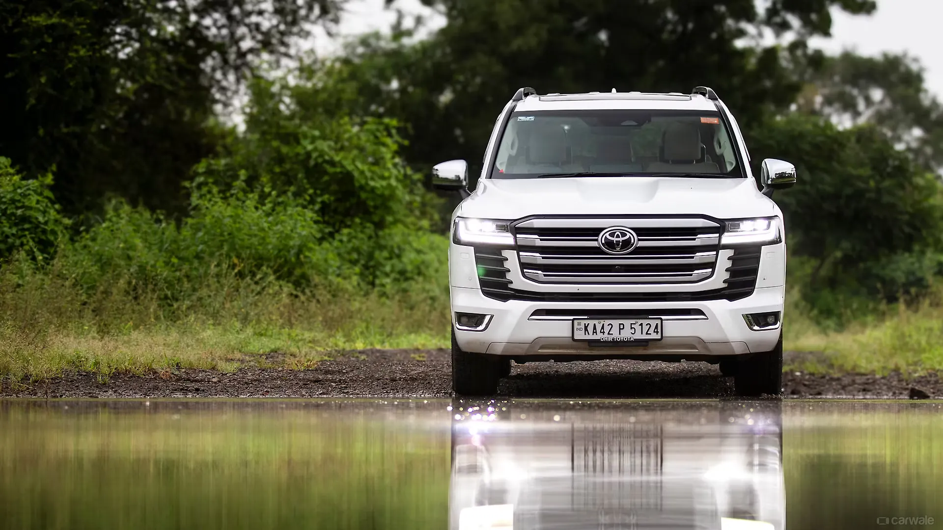 toyota-landcruiser