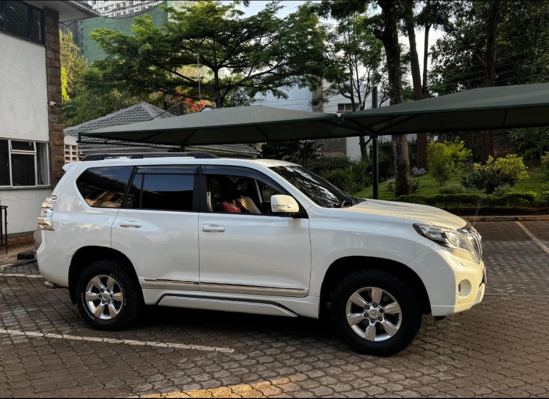 Toyota Land Cruiser Prado 2018 for Hire in Nairobi – Diesel SUV from Ksh 13,500/day for hire in Nairobi,Kirinyaga & Central Kenya
