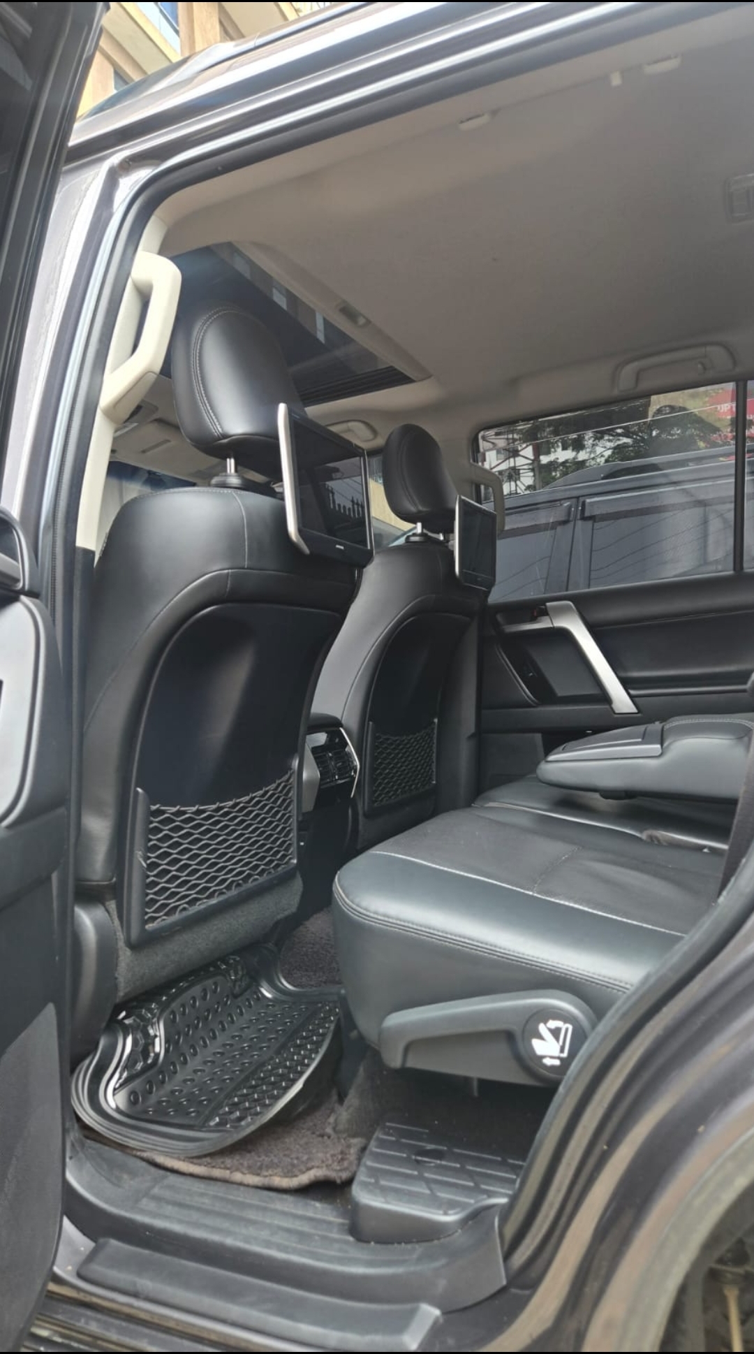 Toyota Land Cruiser Prado 2020 for Hire in Nairobi – Diesel SUV from Ksh 14,000/day for hire in Nairobi,Kirinyaga & Central Kenya