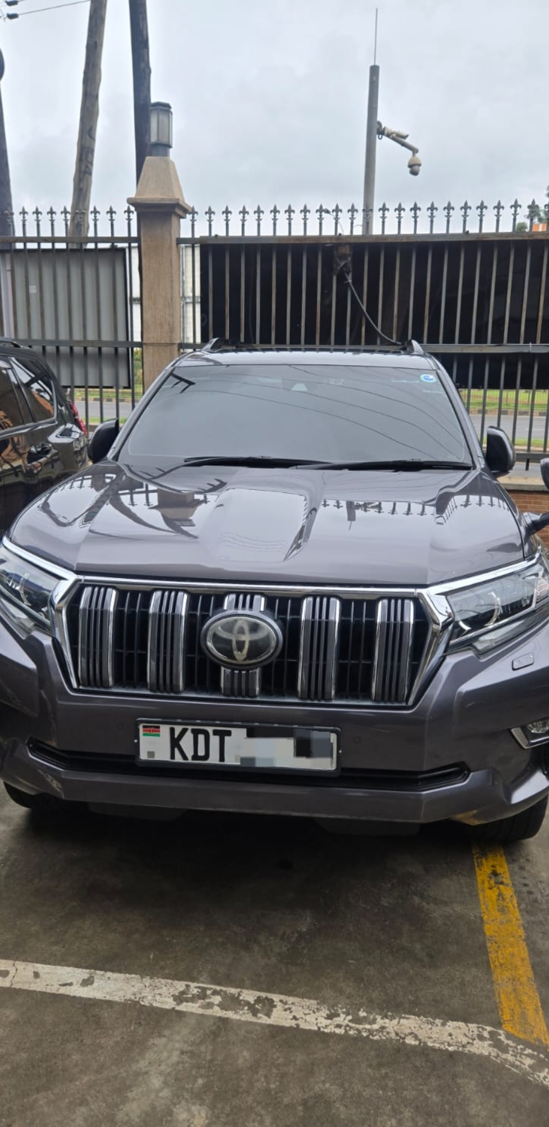 toyota-land-cruiser-prado-2020-for-hire-in-nairobi-diesel-suv-from-ksh-14000-per-day