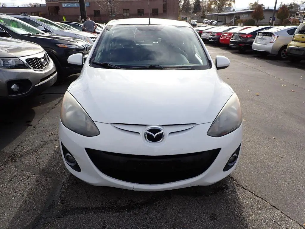 mazda-demio-2015-car